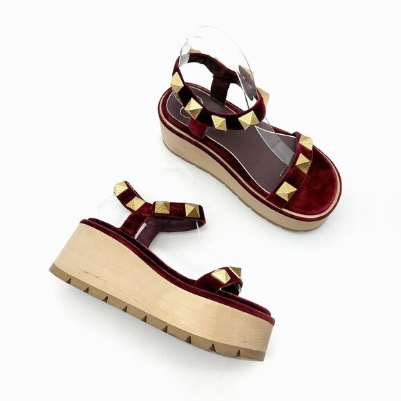 VALENTINO Burgundy Clog Velvet Platform Roman Rockstud Wedge Heel Size 37 Sandal - Picture 1 of 12